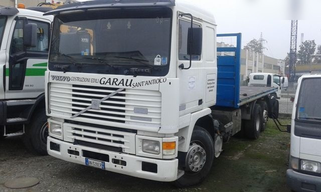 Volvo F.10 - Camion platformă: Foto 1 Volvo F.10 - Camion platformă: Foto 1