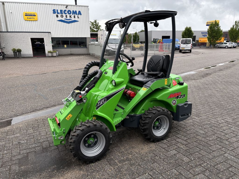 Avant 423 TDL - Încărcător frontal pe pneuri: Foto 1 Avant 423 TDL - Încărcător frontal pe pneuri: Foto 1