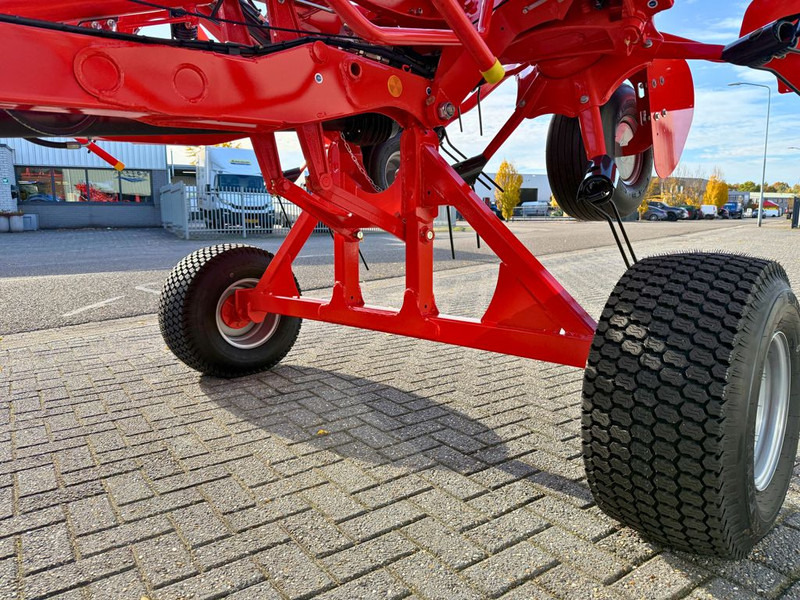 Maşină de întors fânul nou Kuhn GF10803T Schudder: Foto 18 Maşină de întors fânul nou Kuhn GF10803T Schudder: Foto 18