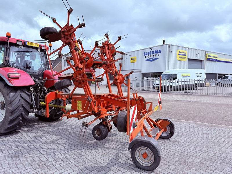 Kuhn GF8501 T - Maşină de întors fânul: Foto 3 Kuhn GF8501 T - Maşină de întors fânul: Foto 3