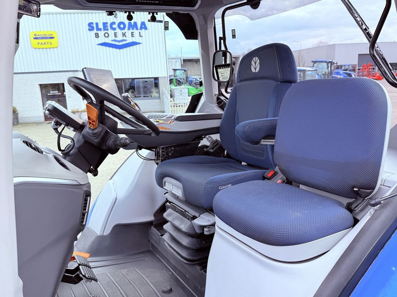 New Holland T7.315HD Auto Command + GPS - Tractor agricol: Foto 5 New Holland T7.315HD Auto Command + GPS - Tractor agricol: Foto 5