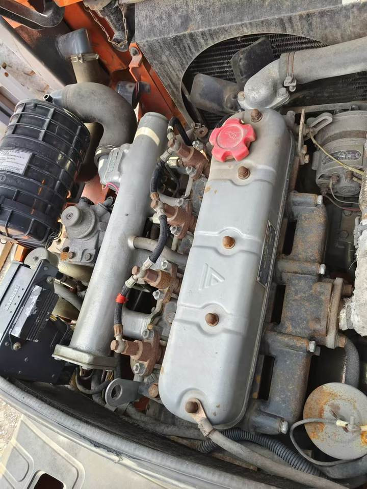 Used Heli 1.5-ton Forklift - Stivuitor diesel: Foto 5 Used Heli 1.5-ton Forklift - Stivuitor diesel: Foto 5