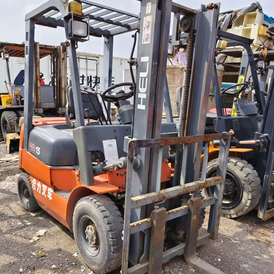 Used Heli 1.5-ton Forklift - Stivuitor diesel: Foto 1 Used Heli 1.5-ton Forklift - Stivuitor diesel: Foto 1