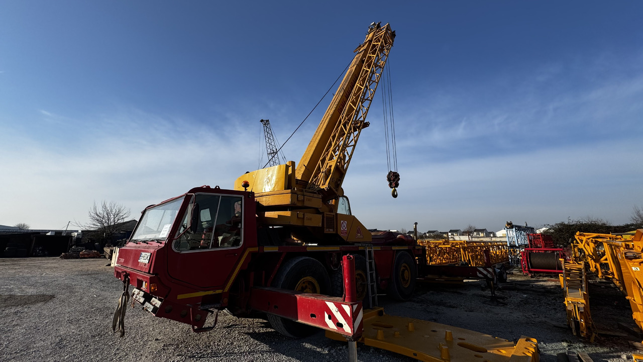 TADANO FAUN RTF 40-3 - Macara tot teren: Foto 1 TADANO FAUN RTF 40-3 - Macara tot teren: Foto 1