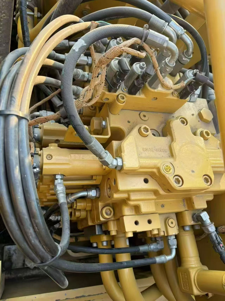 CATPILLAR 395 - Excavator pe şenile: Foto 2 CATPILLAR 395 - Excavator pe şenile: Foto 2