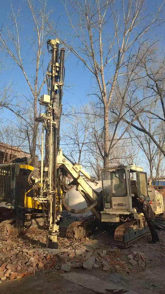 INGERSOLLRAND ECM580 - Unealtă/ Echipament: Foto 1 INGERSOLLRAND ECM580 - Unealtă/ Echipament: Foto 1