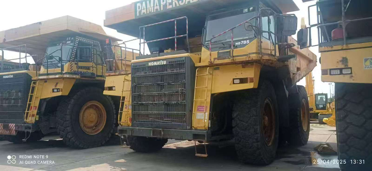 Komatsu HD785-7 - Camion furgon: Foto 4 Komatsu HD785-7 - Camion furgon: Foto 4