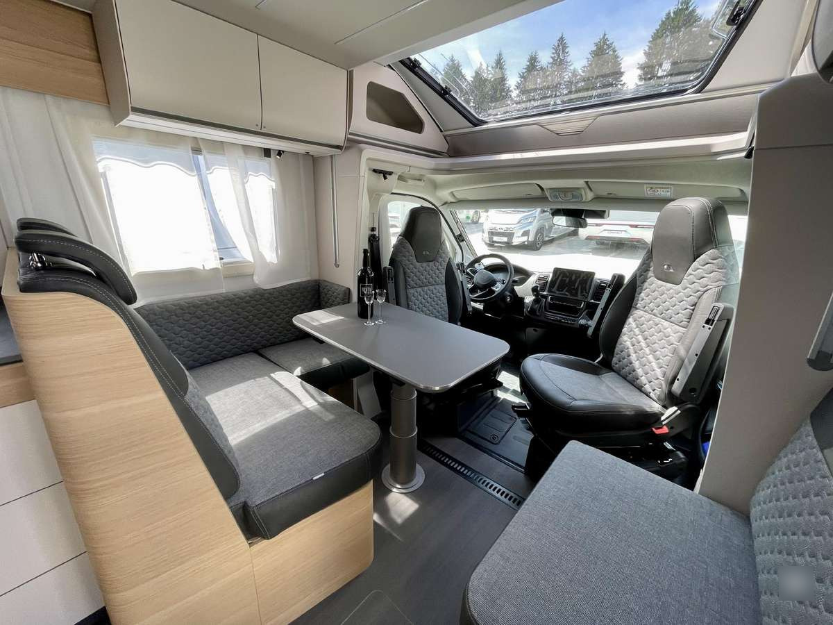 ADRIA Matrix 650 SL - Autorulotă semi-integrată: Foto 5 ADRIA Matrix 650 SL - Autorulotă semi-integrată: Foto 5