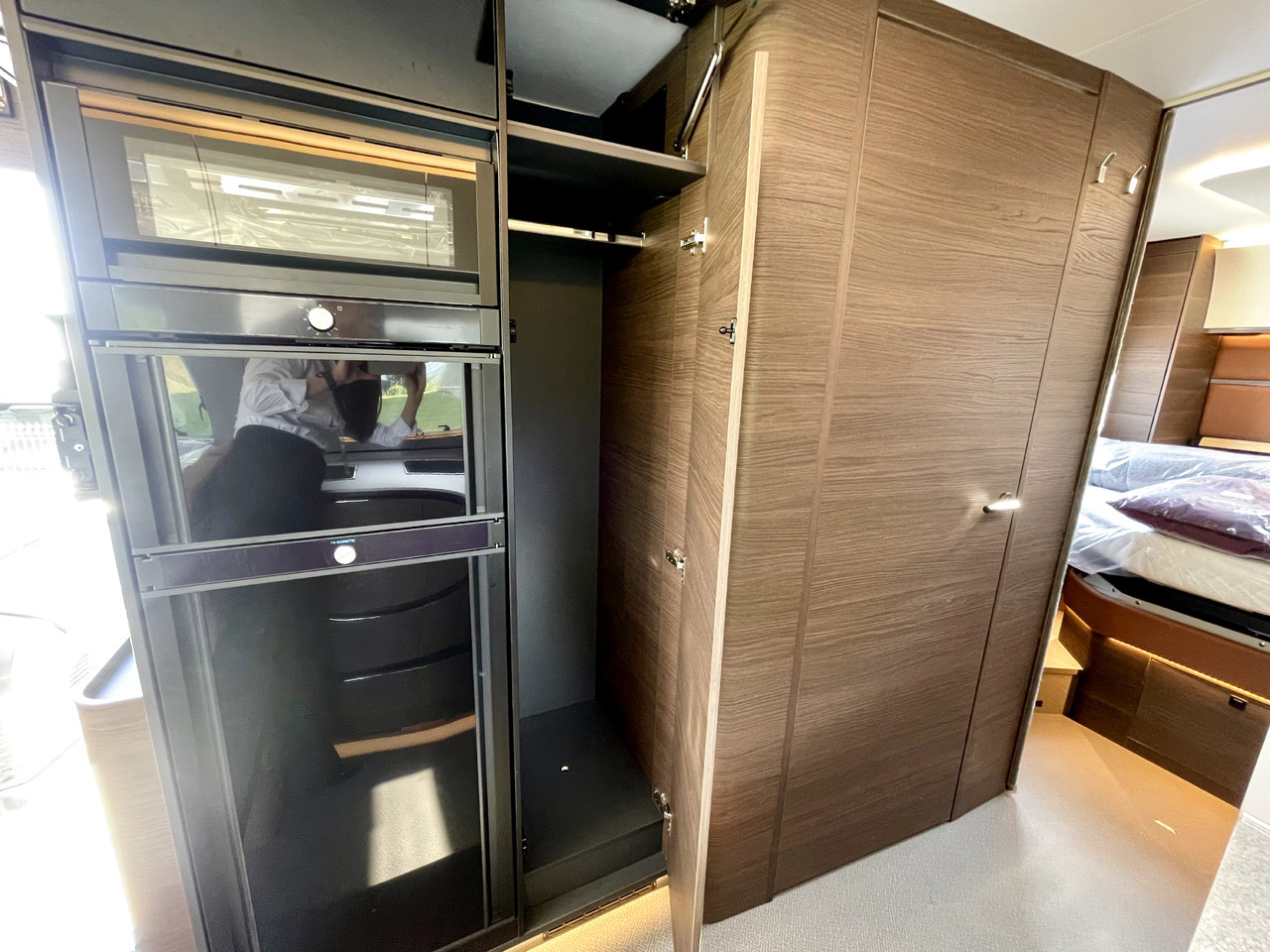 Autorulotă integrată nou Adria Super Sonic 890 LC: Foto 6 Autorulotă integrată nou Adria Super Sonic 890 LC: Foto 6