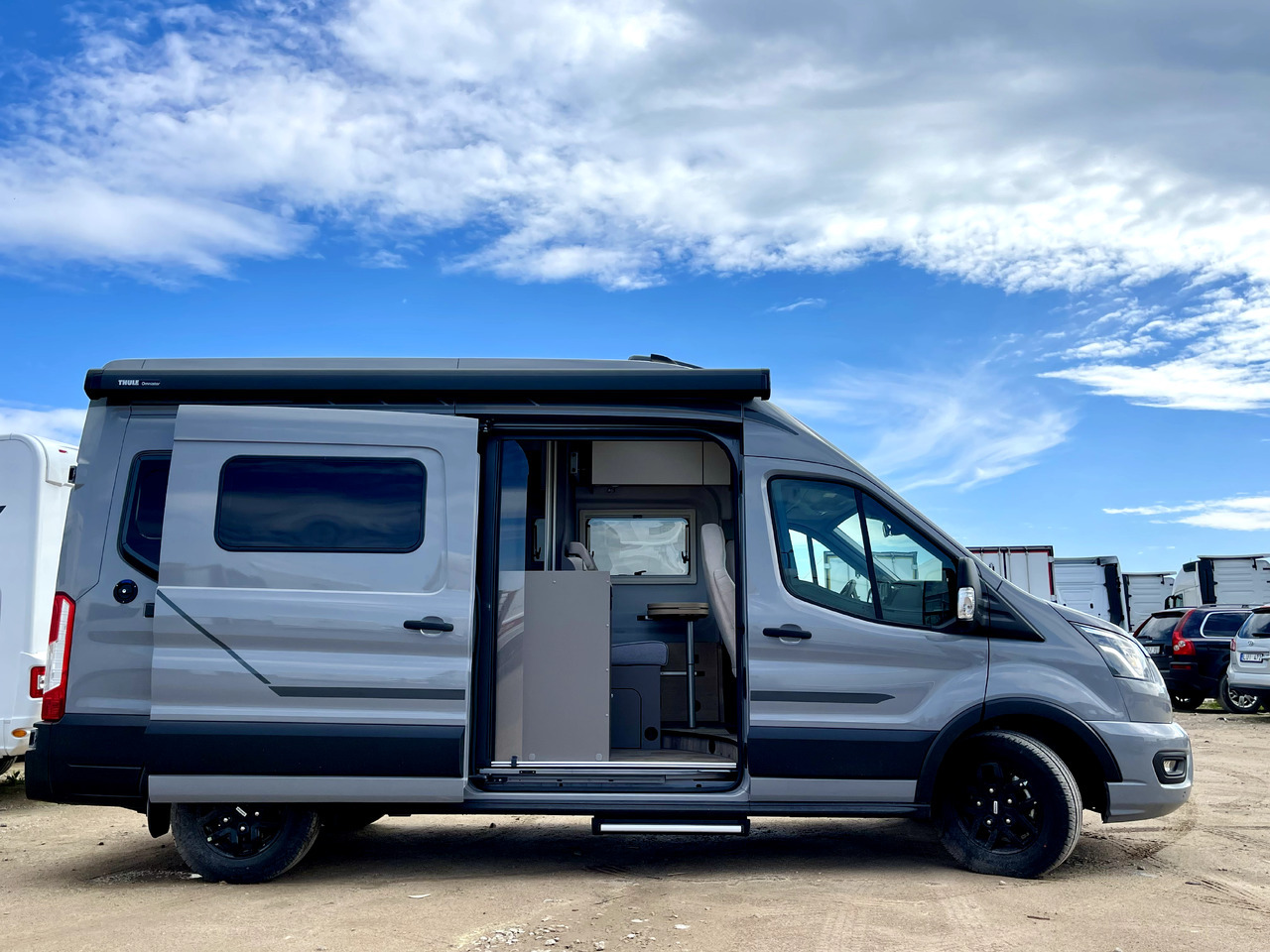 LMC Innovan 590C - Camper van: Foto 4 LMC Innovan 590C - Camper van: Foto 4