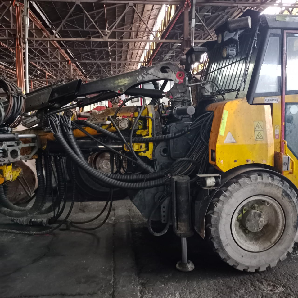 EPIROC BOLTEC S - Utilaje miniere: Foto 5 EPIROC BOLTEC S - Utilaje miniere: Foto 5