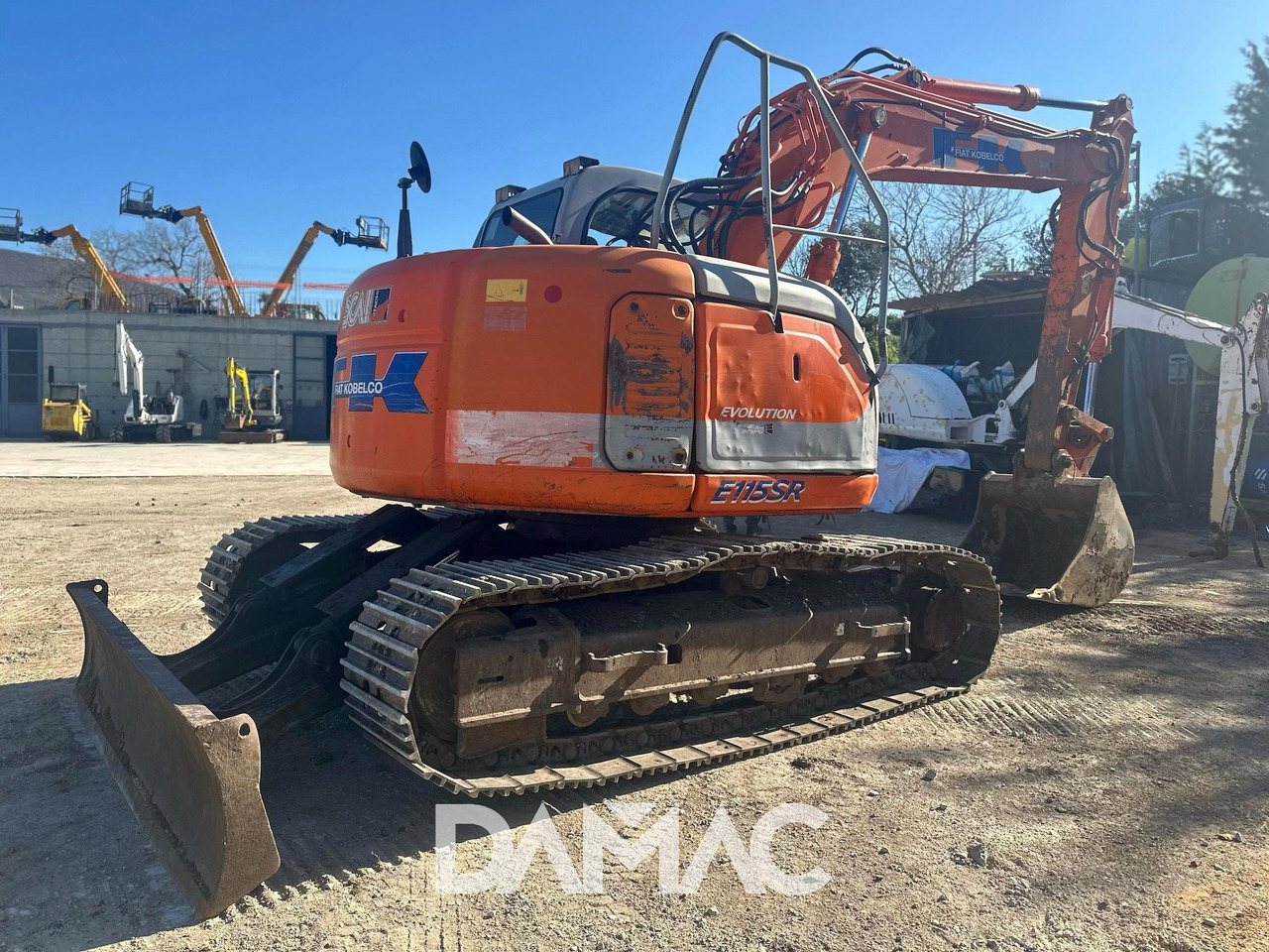 FIAT KOBELCO E115SR - Excavator pe şenile: Foto 3 FIAT KOBELCO E115SR - Excavator pe şenile: Foto 3