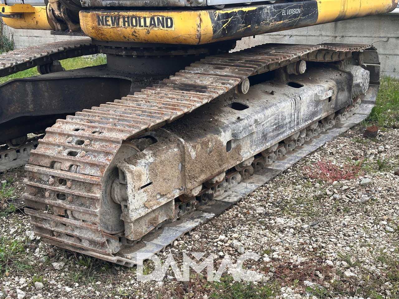 NEW HOLLAND E215B - Excavator pe şenile: Foto 3 NEW HOLLAND E215B - Excavator pe şenile: Foto 3