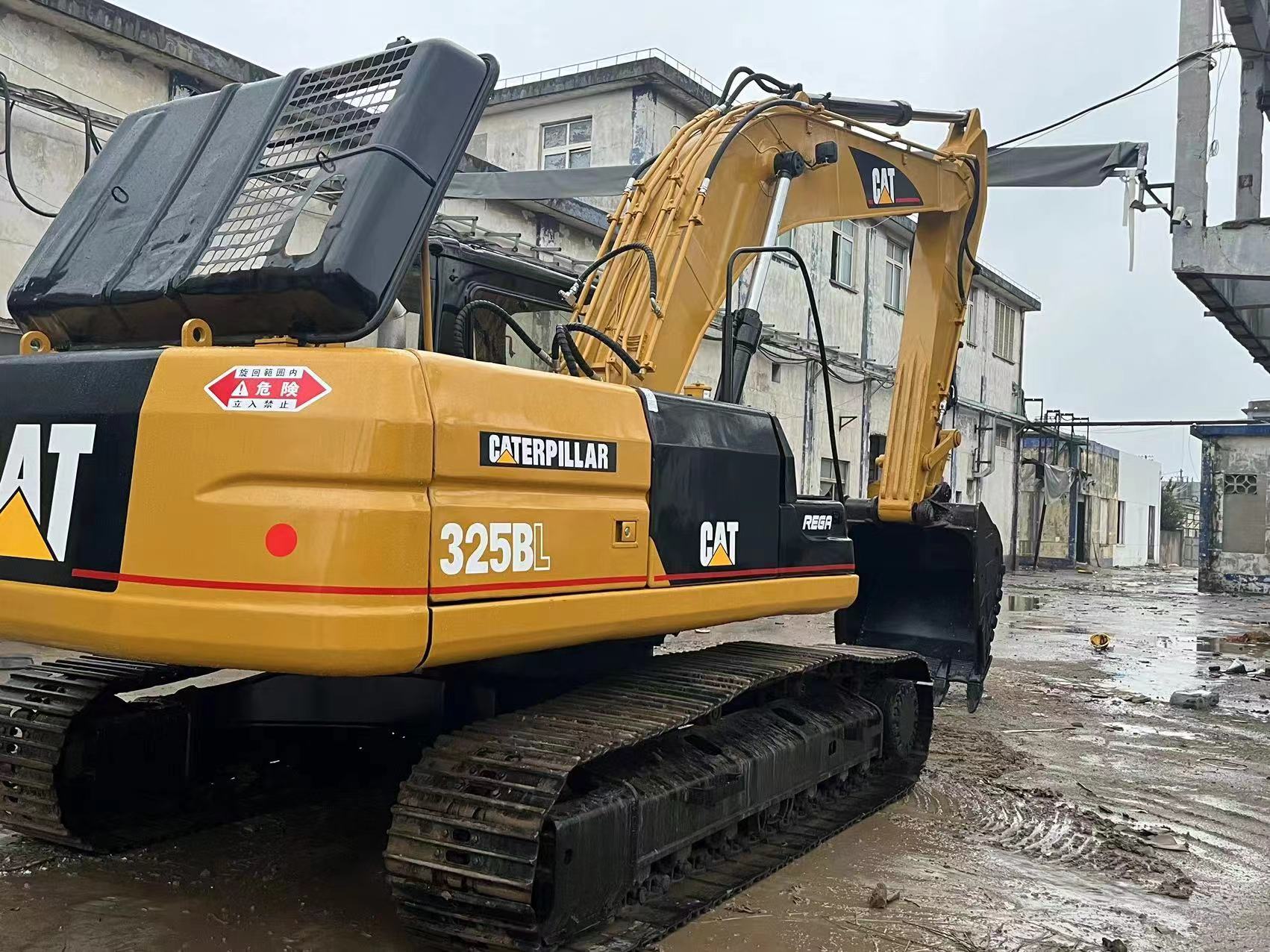 CATERPILLAR 325BL - Excavator pe şenile: Foto 5 CATERPILLAR 325BL - Excavator pe şenile: Foto 5