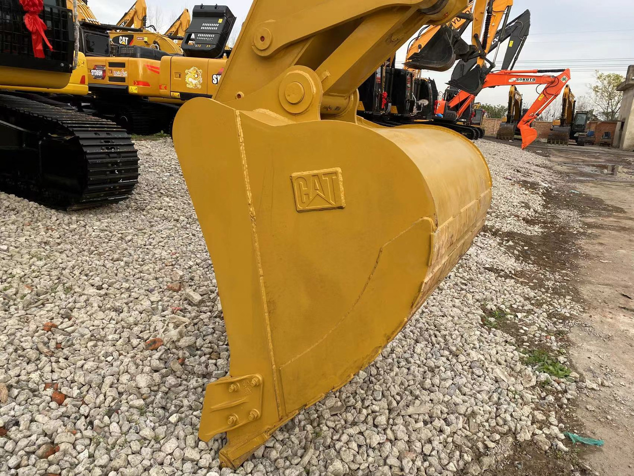 Excavator pe şenile CATERPILLAR 329D: Foto 24