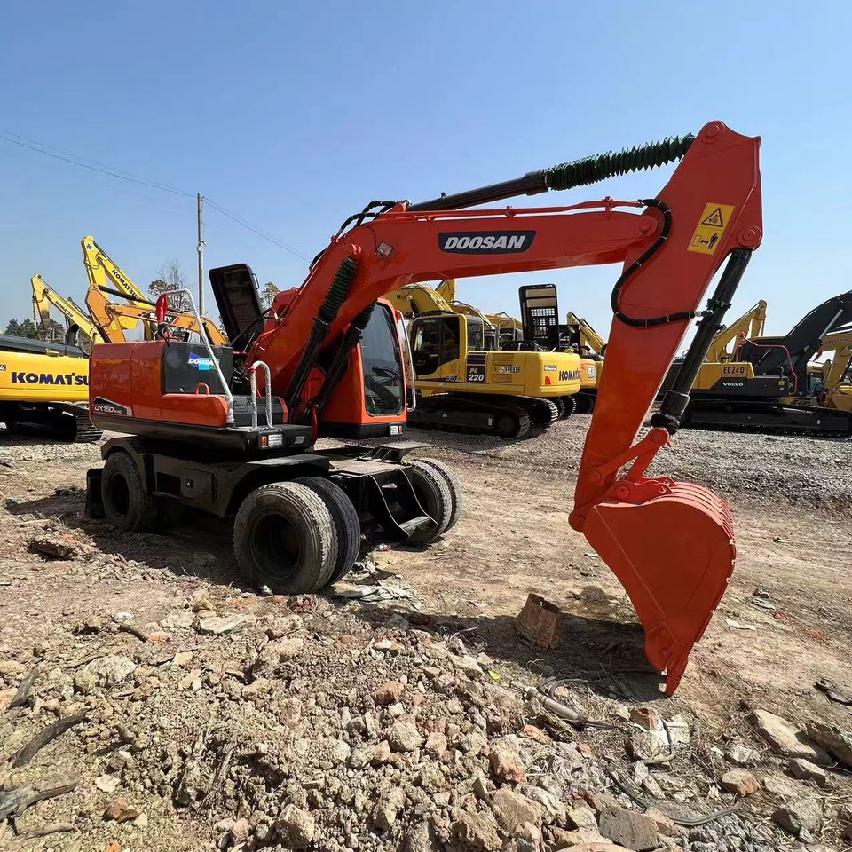 DOOSAN DH150W-7 - Excavator pe roţi: Foto 1 DOOSAN DH150W-7 - Excavator pe roţi: Foto 1