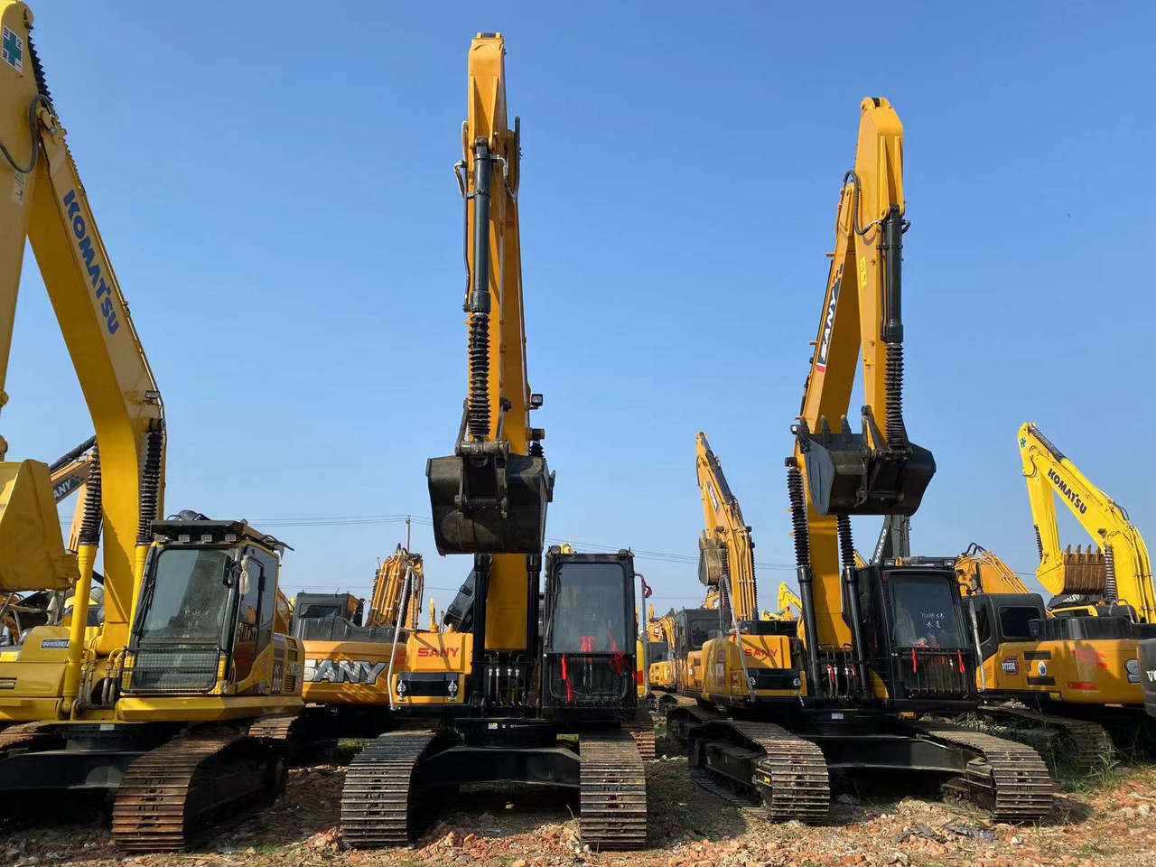 SANY SY215 - Excavator pe şenile: Foto 3 SANY SY215 - Excavator pe şenile: Foto 3