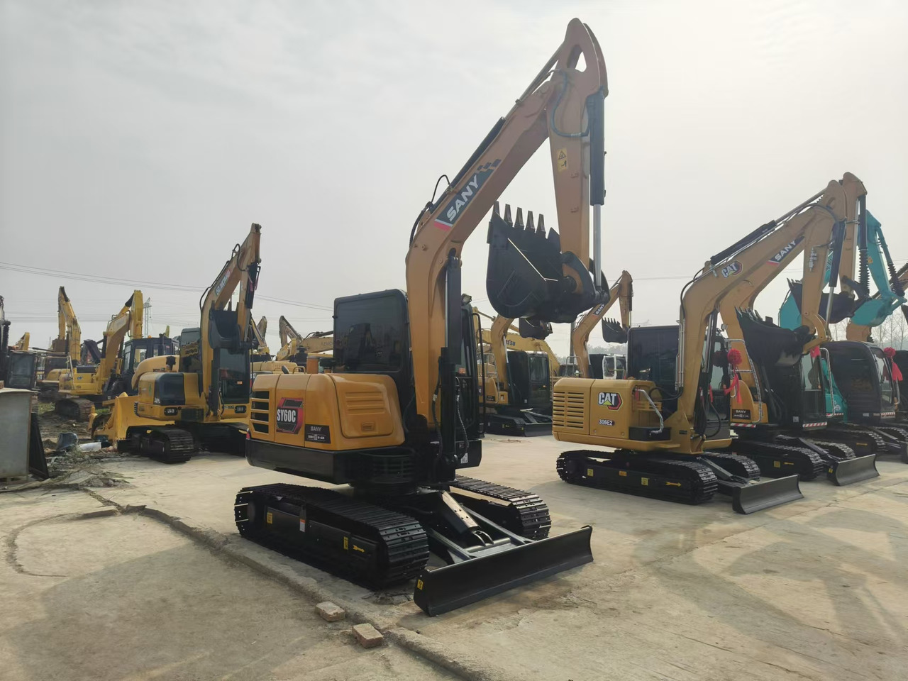 SANY sy60 - Excavator pe şenile: Foto 2 SANY sy60 - Excavator pe şenile: Foto 2