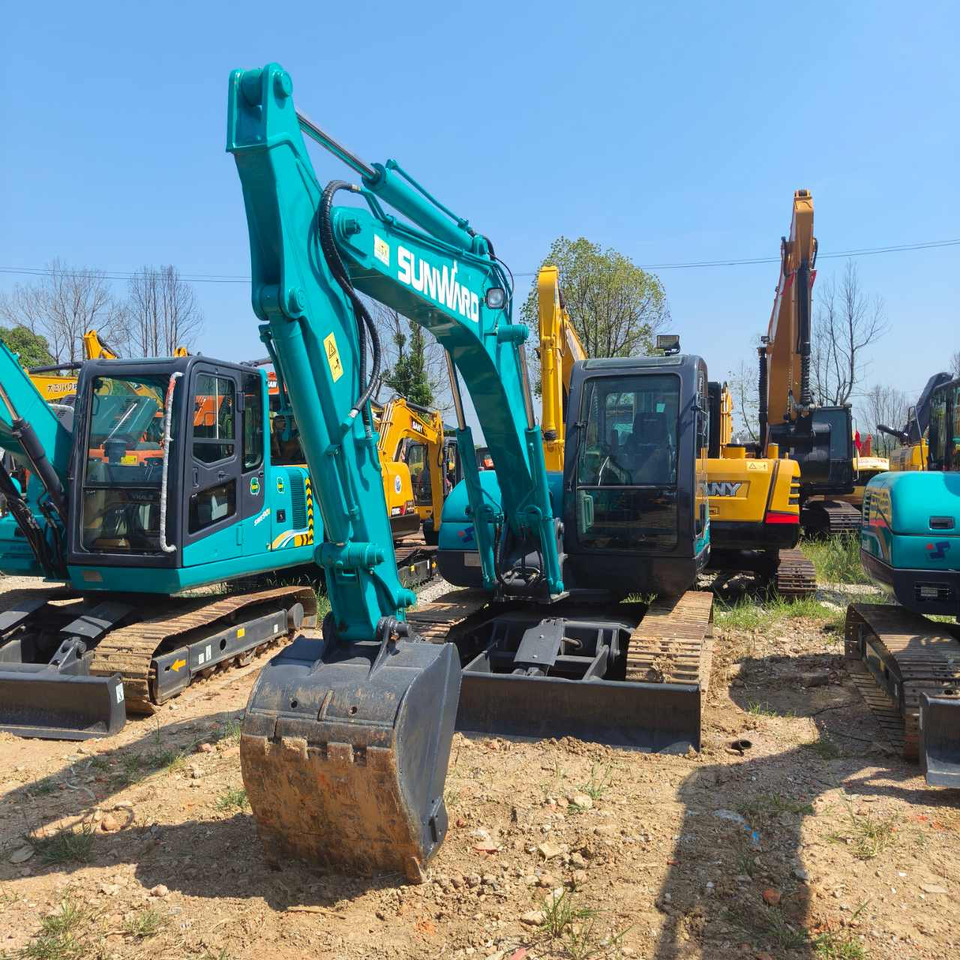 SUNWARD SWE 80E - Excavator pe şenile: Foto 3 SUNWARD SWE 80E - Excavator pe şenile: Foto 3