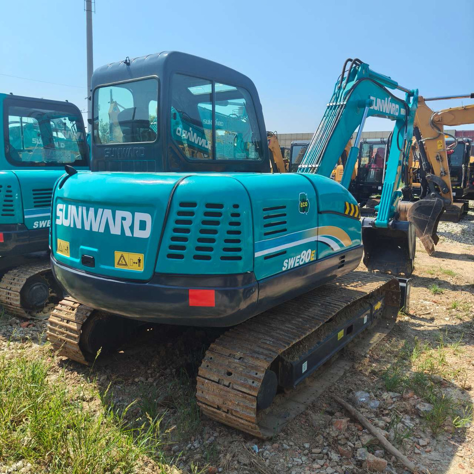 SUNWARD SWE 80E - Excavator pe şenile: Foto 4 SUNWARD SWE 80E - Excavator pe şenile: Foto 4