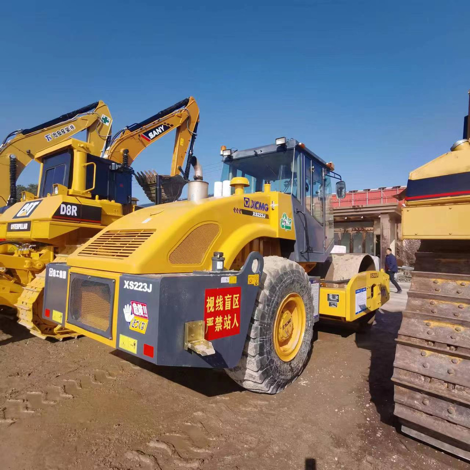 XCMG XS223J - Compactor: Foto 3 XCMG XS223J - Compactor: Foto 3