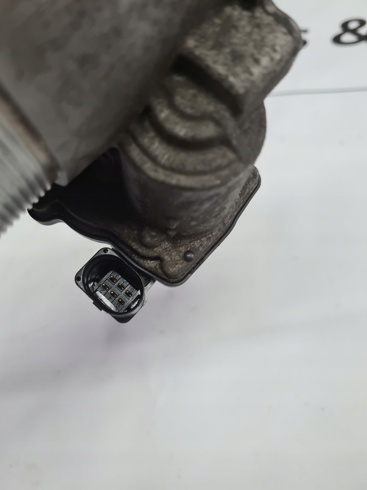 FORD PRZEPUSTNICA ZAWÓR EGR FORD F-MAX 500 TRUCKS GC46 9E926 - Motor şi piese pentru Camion: Foto 5 FORD PRZEPUSTNICA ZAWÓR EGR FORD F-MAX 500 TRUCKS GC46 9E926 - Motor şi piese pentru Camion: Foto 5