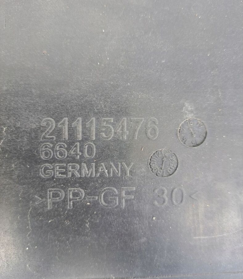 VOLVO OBUDOWA FILTRA POWIETRZA VOLVO FH FM 4 13 LIFT RENAULT GAMA T - Filtru de aer pentru Camion: Foto 5 VOLVO OBUDOWA FILTRA POWIETRZA VOLVO FH FM 4 13 LIFT RENAULT GAMA T - Filtru de aer pentru Camion: Foto 5