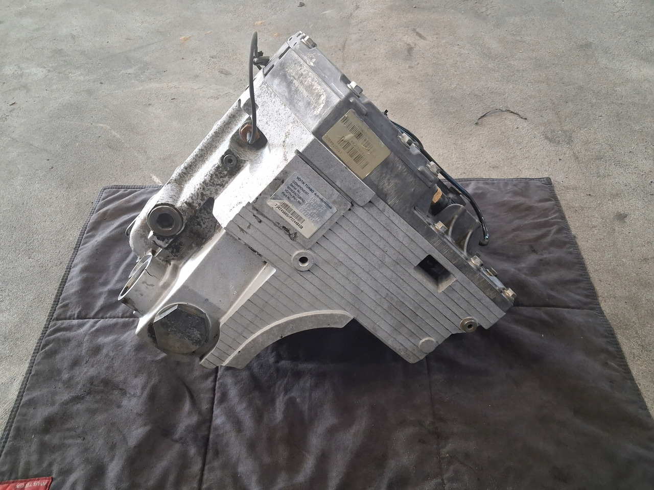 VOLVO RETARDER INTARDER SKRZYNI BIEGÓW I-SHIFT VOLVO FH FM 4 5 RENAULT GAMA T - Cutie de viteze și piese: Foto 2 VOLVO RETARDER INTARDER SKRZYNI BIEGÓW I-SHIFT VOLVO FH FM 4 5 RENAULT GAMA T - Cutie de viteze și piese: Foto 2