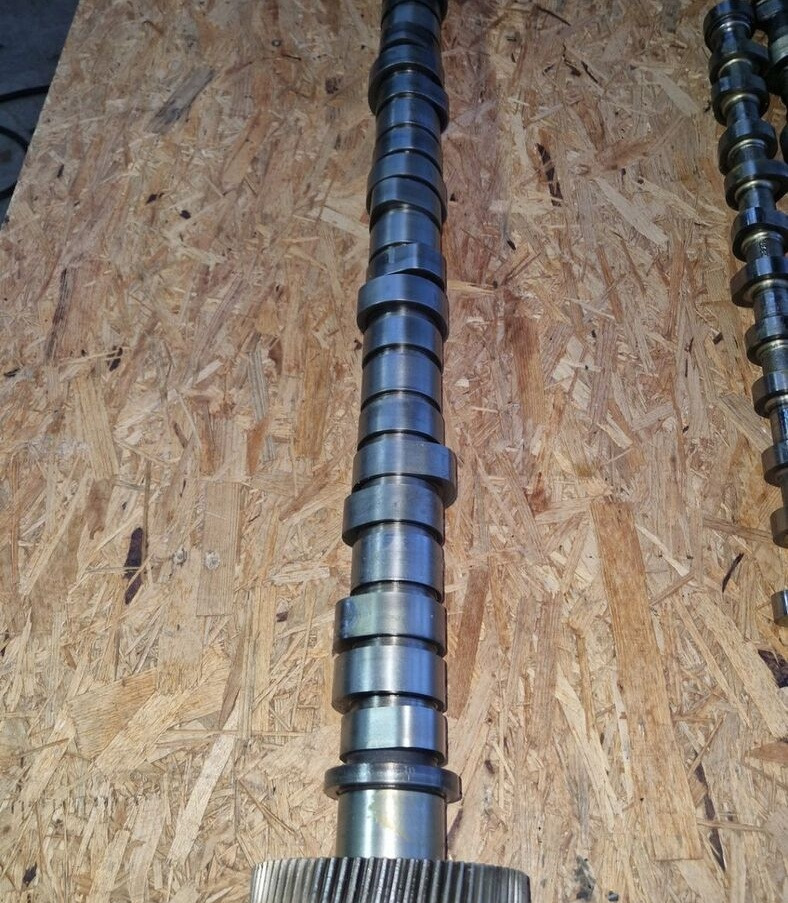 VOLVO WAŁEK ROZRZĄDU VOLVO FH 12 RENAULT MAGNUM DXI 12 8148524 - Axa cu came pentru Camion: Foto 1 VOLVO WAŁEK ROZRZĄDU VOLVO FH 12 RENAULT MAGNUM DXI 12 8148524 - Axa cu came pentru Camion: Foto 1