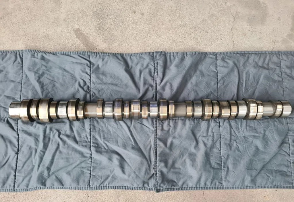 VOLVO WAŁEK ROZRZĄDU VOLVO FH 4 FM 4 D13K RENAULT GAMA T DTI 13 COMMON RAIL - Axa cu came: Foto 1 VOLVO WAŁEK ROZRZĄDU VOLVO FH 4 FM 4 D13K RENAULT GAMA T DTI 13 COMMON RAIL - Axa cu came: Foto 1