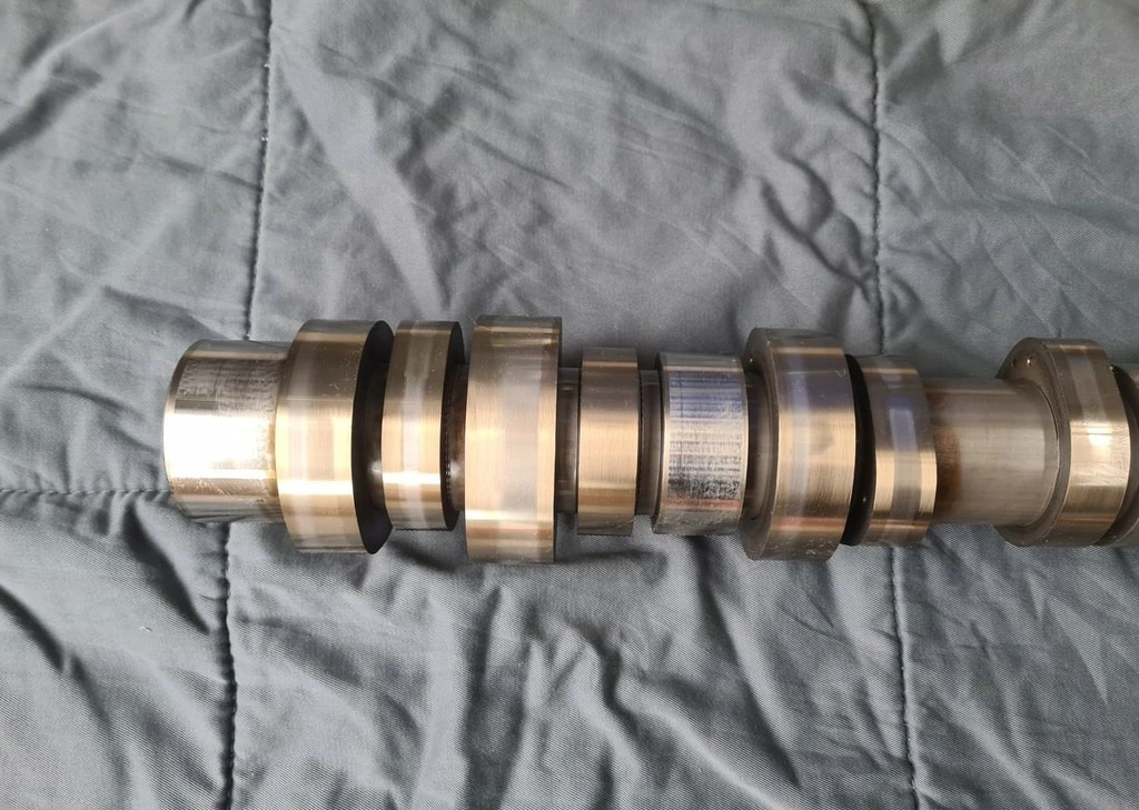 VOLVO WAŁEK ROZRZĄDU VOLVO FH 4 FM 4 D13K RENAULT GAMA T DTI 13 COMMON RAIL - Axa cu came: Foto 2 VOLVO WAŁEK ROZRZĄDU VOLVO FH 4 FM 4 D13K RENAULT GAMA T DTI 13 COMMON RAIL - Axa cu came: Foto 2