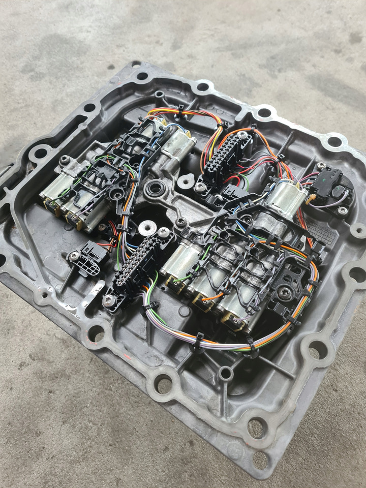 VOLVO WYBIERAK SKRZYNI BIEGÓW "TRAG G" Z RETARDEREM VOLVO FH 4 5 RENAULT GAMA T - Cutie de viteze și piese pentru Camion: Foto 4 VOLVO WYBIERAK SKRZYNI BIEGÓW "TRAG G" Z RETARDEREM VOLVO FH 4 5 RENAULT GAMA T - Cutie de viteze și piese pentru Camion: Foto 4