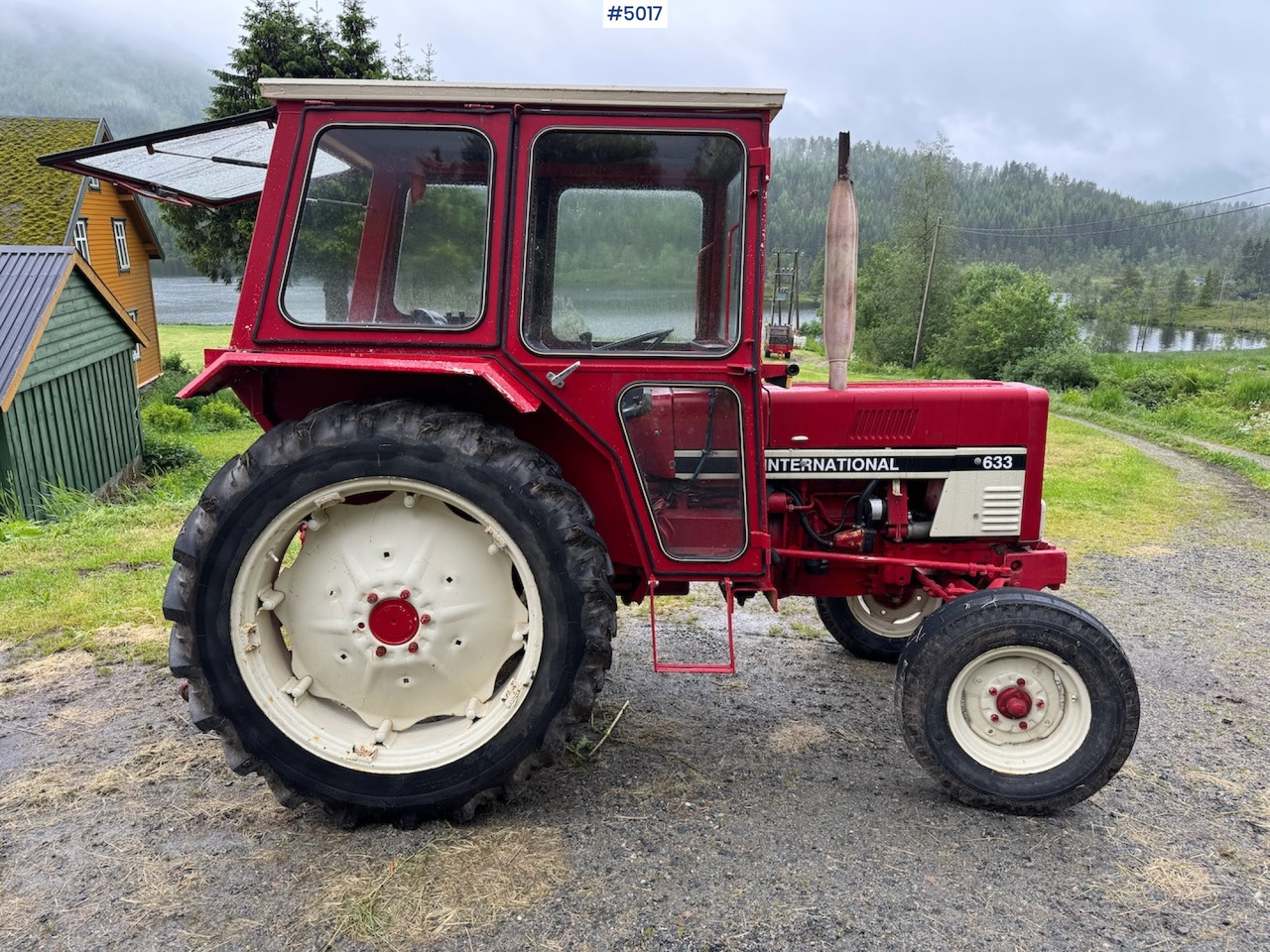 1976 International 633-2. - Tractor agricol: Foto 2 1976 International 633-2. - Tractor agricol: Foto 2