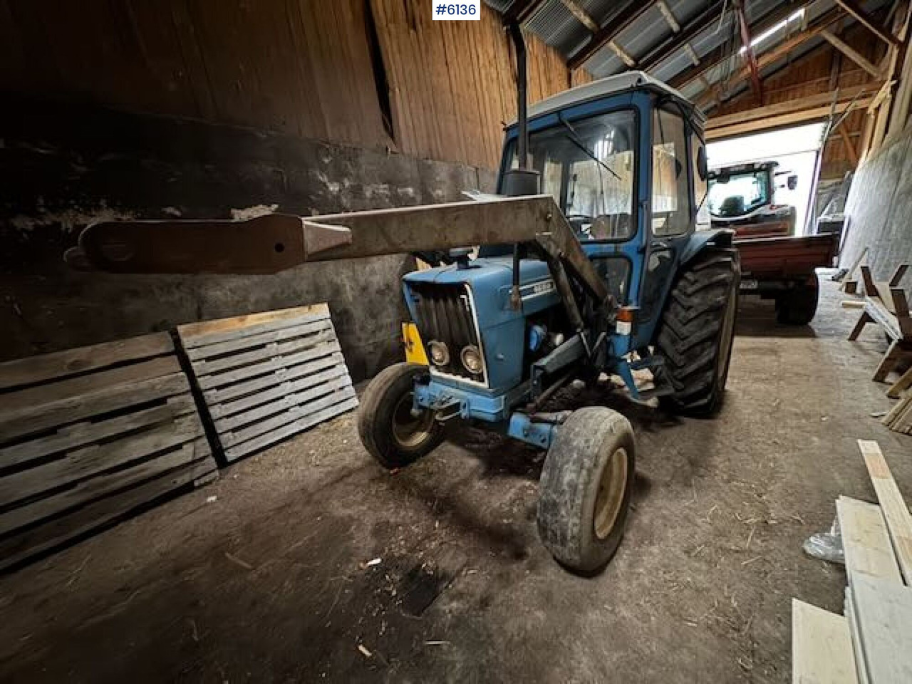 1981 Ford 4600 with front loader! - Tractor agricol: Foto 1 1981 Ford 4600 with front loader! - Tractor agricol: Foto 1