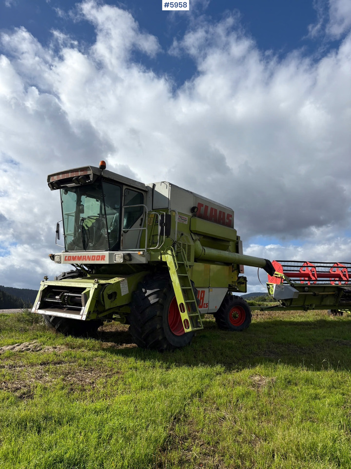 1993 Claas Commandor 228 CS - Combină de recoltat cereale: Foto 1 1993 Claas Commandor 228 CS - Combină de recoltat cereale: Foto 1