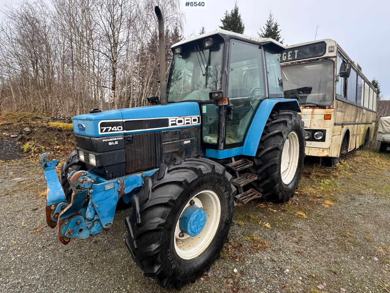 1993 Ford 7740 SLE m/ front hydraulics - Tractor agricol: Foto 1 1993 Ford 7740 SLE m/ front hydraulics - Tractor agricol: Foto 1