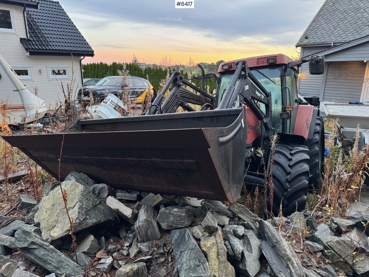 1999 Case IH Maxxum MX 100C w/ front loader, bucket and blade. Repair object. - Tractor agricol: Foto 5 1999 Case IH Maxxum MX 100C w/ front loader, bucket and blade. Repair object. - Tractor agricol: Foto 5