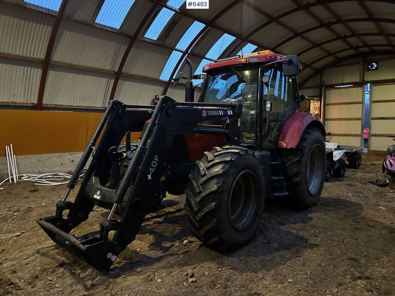 2007 CASE IH MXU 135 Pro 4x4 tractor w/ front loader. - Tractor agricol: Foto 2 2007 CASE IH MXU 135 Pro 4x4 tractor w/ front loader. - Tractor agricol: Foto 2