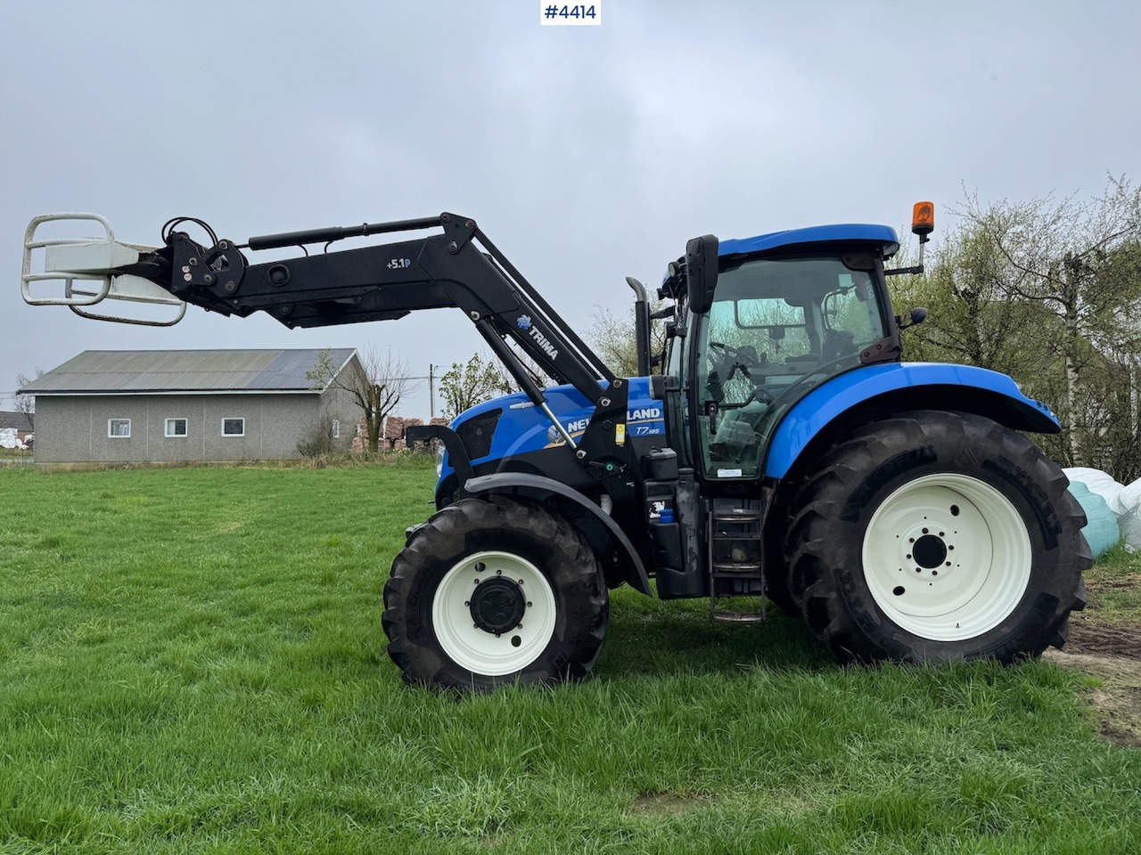 2015 New Holland T7.185 Auto Command w/Front Loader - Tractor agricol: Foto 5 2015 New Holland T7.185 Auto Command w/Front Loader - Tractor agricol: Foto 5