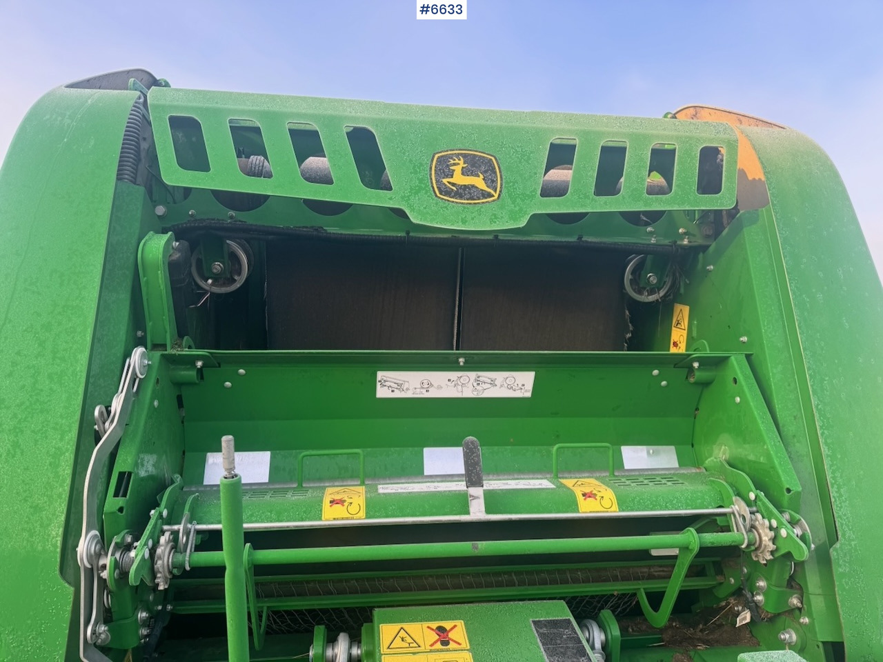 Utilaje pentru fân 2018 John Deere V451R Round baler: Foto 12 Utilaje pentru fân 2018 John Deere V451R Round baler: Foto 12