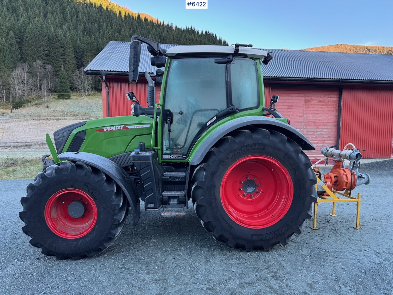 2021 Fendt 314 Vario Profi Plus w/ front hydraulics and front PTO. Low hours! - Tractor agricol: Foto 2 2021 Fendt 314 Vario Profi Plus w/ front hydraulics and front PTO. Low hours! - Tractor agricol: Foto 2