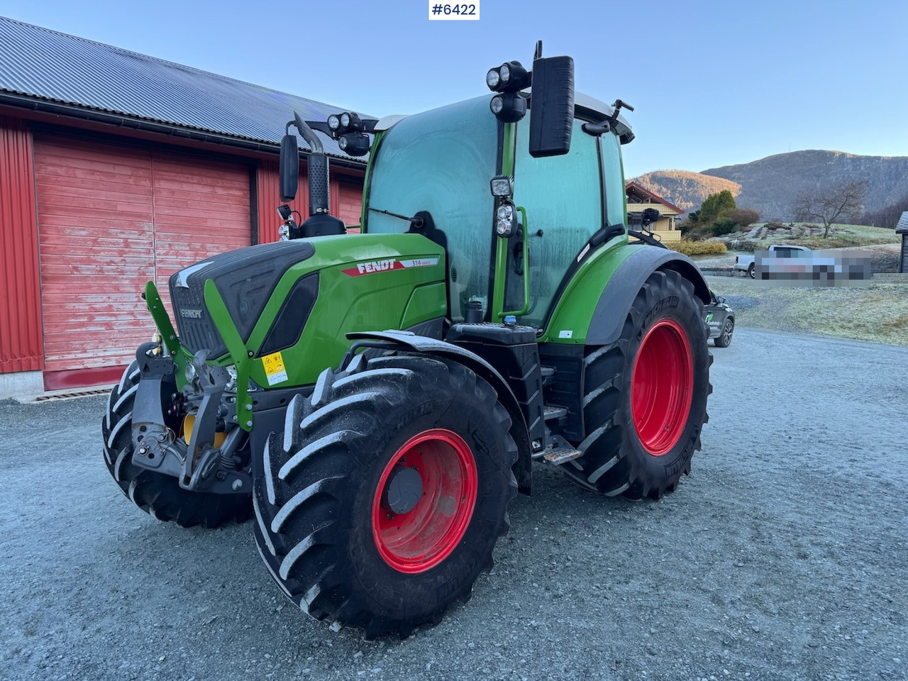 2021 Fendt 314 Vario Profi Plus w/ front hydraulics and front PTO. Low hours! - Tractor agricol: Foto 1 2021 Fendt 314 Vario Profi Plus w/ front hydraulics and front PTO. Low hours! - Tractor agricol: Foto 1