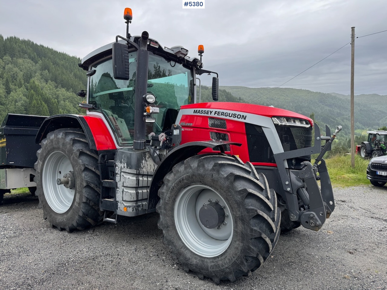 2021 Massey Ferguson 8S.265 w/ front hydraulics and front PTO. - Tractor agricol: Foto 5 2021 Massey Ferguson 8S.265 w/ front hydraulics and front PTO. - Tractor agricol: Foto 5