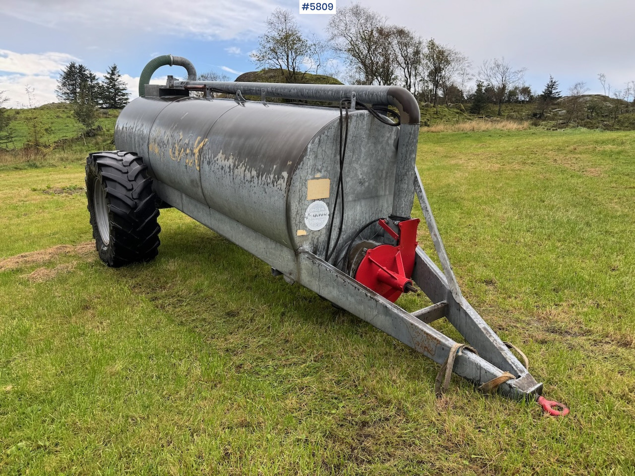 CASE Fertilizer wagon - Cisternă vidanjă: Foto 4 CASE Fertilizer wagon - Cisternă vidanjă: Foto 4