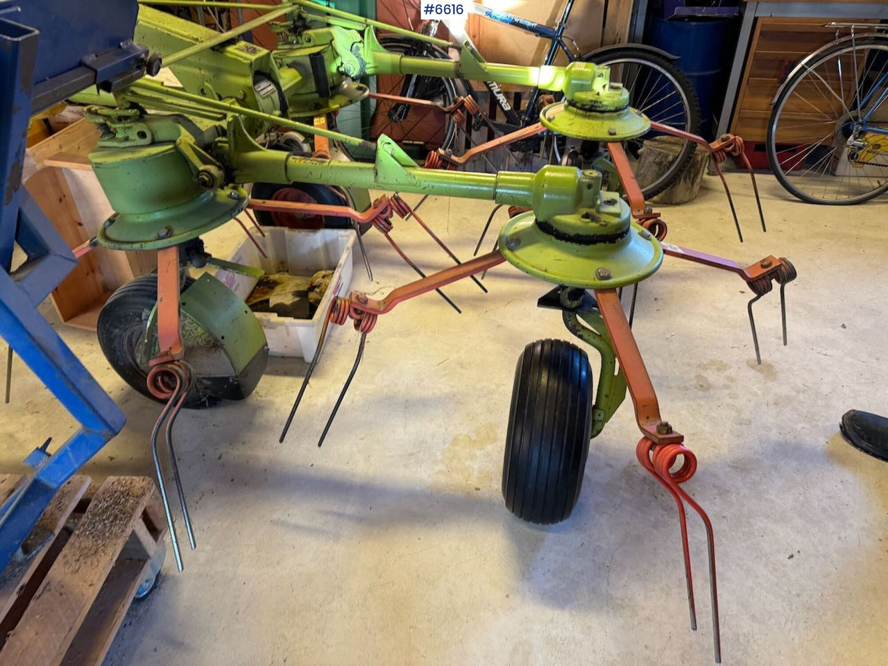 Claas WAS 360 Spreader disc - Utilaje pentru fân: Foto 5 Claas WAS 360 Spreader disc - Utilaje pentru fân: Foto 5