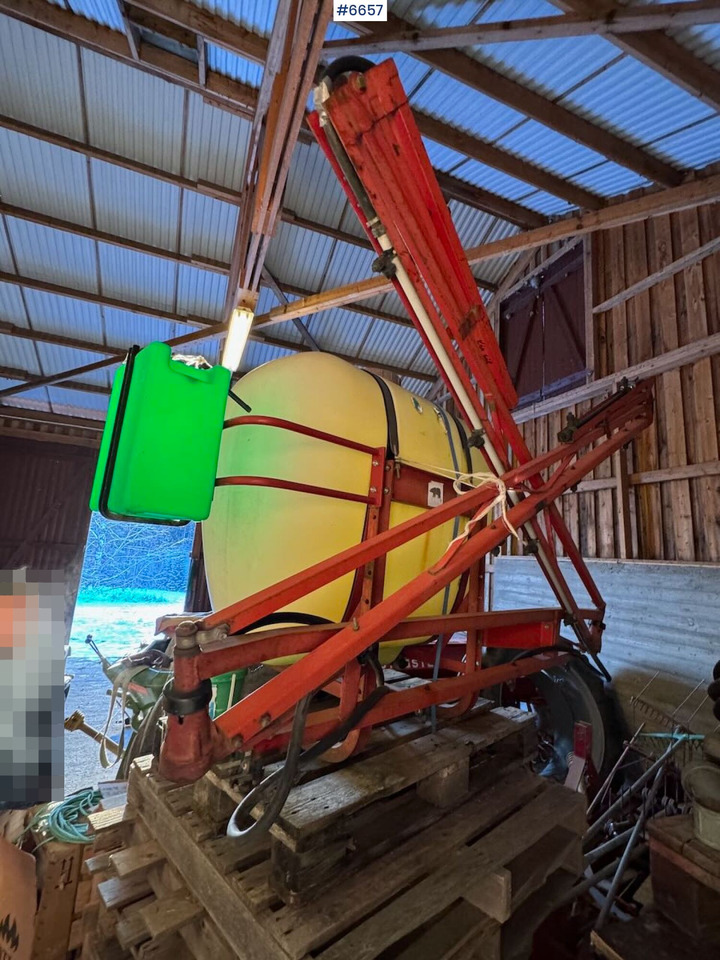 Hardi field sprayer, 8 meters - Maşină de erbicidat: Foto 1 Hardi field sprayer, 8 meters - Maşină de erbicidat: Foto 1