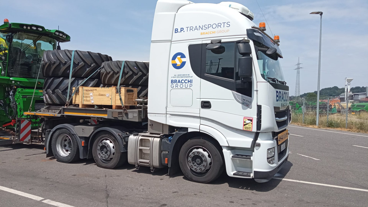 IVECO IVECO STRALIS 510 Hi-Way AS 440STX/P Euro VI z salonu Italia - Cap tractor: Foto 3 IVECO IVECO STRALIS 510 Hi-Way AS 440STX/P Euro VI z salonu Italia - Cap tractor: Foto 3