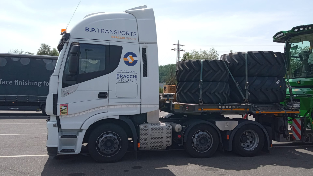 IVECO IVECO STRALIS 510 Hi-Way AS 440STX/P Euro VI z salonu Italia - Cap tractor: Foto 2 IVECO IVECO STRALIS 510 Hi-Way AS 440STX/P Euro VI z salonu Italia - Cap tractor: Foto 2