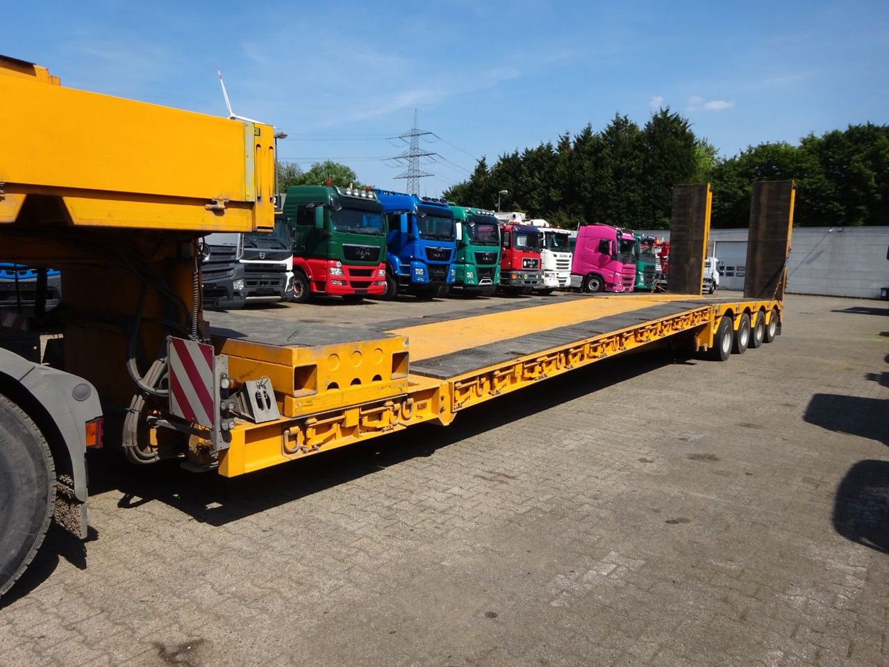 Faymonville 4 Achser Tiefbett abnehmbarem S-Hals ausziehbar - Semiremorcă transport agabaritic: Foto 1 Faymonville 4 Achser Tiefbett abnehmbarem S-Hals ausziehbar - Semiremorcă transport agabaritic: Foto 1