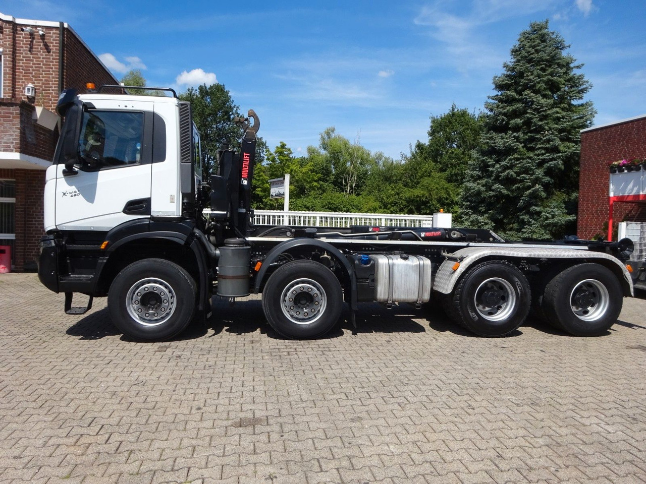 Iveco X-WAY 480 HIAB ABROLLER 8x4 - Camion cu cârlig: Foto 5 Iveco X-WAY 480 HIAB ABROLLER 8x4 - Camion cu cârlig: Foto 5